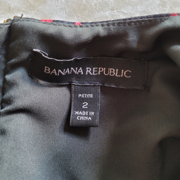 Banana Republic drop waist ruffle hem dress - Picture 8 of 9